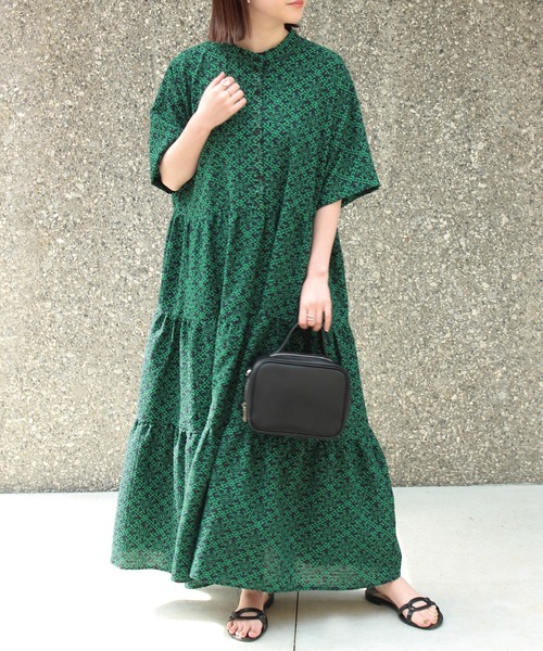 LAVEANGE（ラビアンジェ）の「アフリカン柄ティアードワンピース