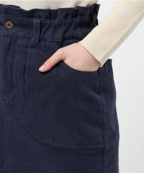 mystic(ミスティック)の「起毛ヒザ丈タイトスカート(スカート・レディース・ネイビー/ボルドー/グリーン/キャメル/ブラック・1/2)」の6枚目の写真