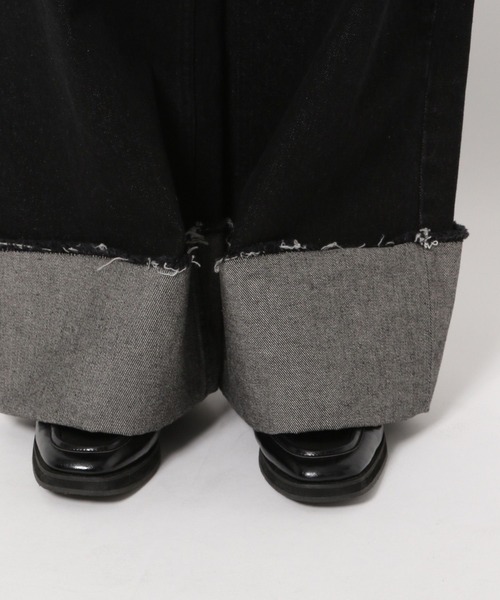 PAGEBOY（ページボーイ）の「サスツキワイドデニム（デニムパンツ・レディース・ブラック/サックスブルー・25inch/26inch）」の17枚目の写真