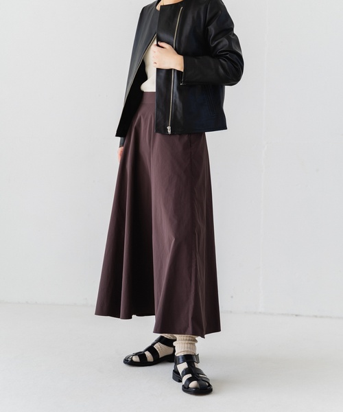 LE TALON（ルタロン）の「GRISE レザーワイドグルカサンダル（サンダル・レディース・ホワイト/ブラック/ベージュ/ブラック系その他・SMALL/MEDIUM/LARGE/X-LARGE/X-SMALL）」の13枚目の写真