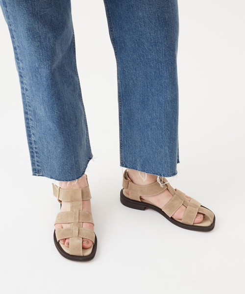 LE TALON（ルタロン）の「GRISE レザーワイドグルカサンダル