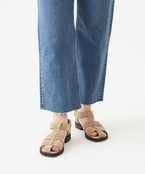 LE TALON（ルタロン）の「GRISE レザーワイドグルカサンダル（サンダル・レディース・ホワイト/ブラック/ベージュ/ブラック系その他・SMALL/MEDIUM/LARGE/X-LARGE/X-SMALL）」の21枚目の写真