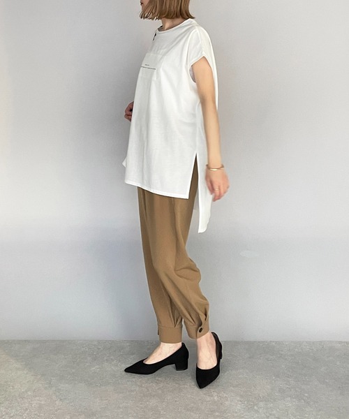 LUGIVA（ルギヴァ）の「ボックスロゴ フレンチロングTシャツ（Tシャツ/カットソー・レディース・チャコールグレー/ベージュ/オフホワイト/ブラック・M）」の21枚目の写真