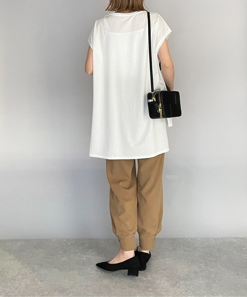 LUGIVA（ルギヴァ）の「ボックスロゴ フレンチロングTシャツ（Tシャツ/カットソー・レディース・チャコールグレー/ベージュ/オフホワイト/ブラック・M）」の22枚目の写真