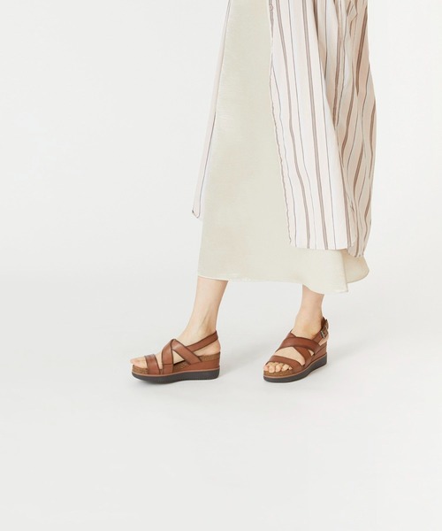 Clarks(クラークス)の「Lizby Cross / リズビークロス (ダークタンレザー)(サンダル・レディース・ダークブラウン・UK4/UK5.5/UK3.5/UK4.5/UK5/UK6/UK3)」の12枚目の写真