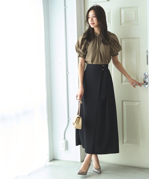 洗える ｜ スタンドカラータック&ギャザーフリルブラウス ｜ 半袖 スタンドカラー トップス 体型カバー フリル ボリューム袖 オフィスカジュアル 通勤服 華やか ブラウス（シャツ/ブラウス）｜RUIRUE BOUTIQUE（ルイルエブティック）