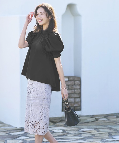 洗える ｜ スタンドカラータック&ギャザーフリルブラウス ｜ 半袖 スタンドカラー トップス 体型カバー フリル ボリューム袖 オフィスカジュアル 通勤服 華やか ブラウス（シャツ/ブラウス）｜RUIRUE BOUTIQUE（ルイルエブティック）