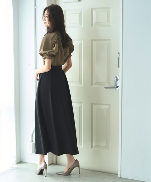 洗える ｜ スタンドカラータック&ギャザーフリルブラウス ｜ 半袖 スタンドカラー トップス 体型カバー フリル ボリューム袖 オフィスカジュアル 通勤服 華やか ブラウス（シャツ/ブラウス）｜RUIRUE BOUTIQUE（ルイルエブティック）