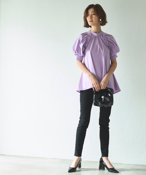 洗える ｜ スタンドカラータック&ギャザーフリルブラウス ｜ 半袖 スタンドカラー トップス 体型カバー フリル ボリューム袖 オフィスカジュアル 通勤服 華やか ブラウス（シャツ/ブラウス）｜RUIRUE BOUTIQUE（ルイルエブティック）