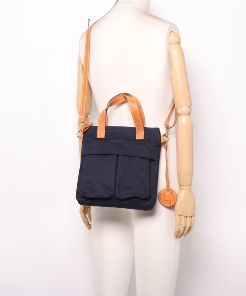 zucchero filato（ズッケロフィラート）の「【zucchero filato/ズッケロフィラート】キャンバス×カウレザー2wayハンドバッグ（ハンドバッグ・レディース・ネイビー/カーキ/グレー・FREE）」の6枚目の写真