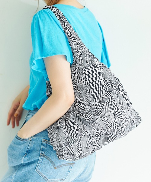 coca（coca）（コカ）の「変形チェックバッグ（トートバッグ・レディース・ホワイト/ブルー・ONE SIZE）」の2枚目の写真