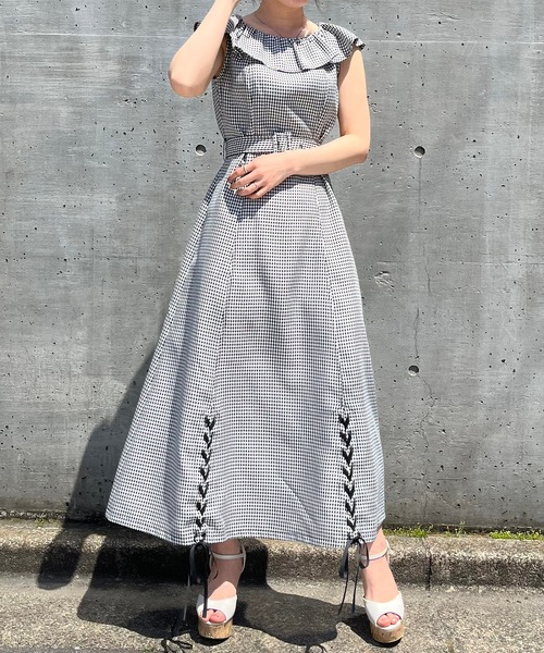 TITTY&CO.(ティティーアンドコー)の「【TITTY&CO.】ヘムスピンドルミディワンピース(ワンピース・レディース・インディゴブルー/マルチ・SMALL/MEDIUM)」の17枚目の写真