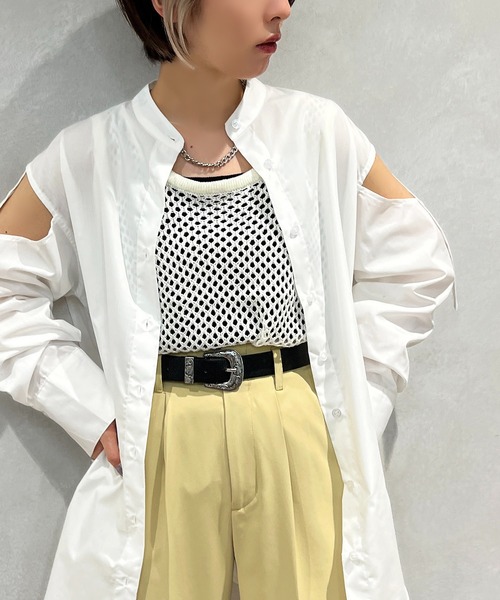 apres jour mignon(アプレジュールミニョン)の「肩開きシャツ【ZOZOTOWN限定アイテム】(シャツ/ブラウス・レディース・ブラック/ネイビー/オフホワイト/ピンク・X-LARGE/フリー)」の12枚目の写真