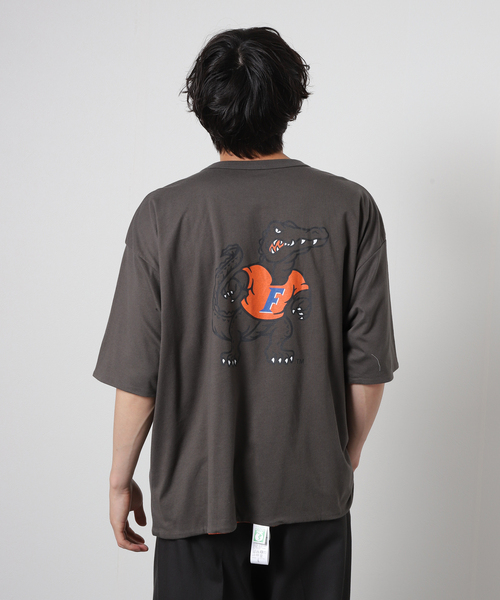 JOURNAL STANDARD(ジャーナルスタンダード)の「【DISCUS×JOURNAL STANDARD / ディスカス】別注 カレッジ リバーシブル Tシャツ(Tシャツ/カットソー・メンズ・コバルトブルー/ネイビー/グリーン/ブラック系その他・LARGE/MEDIUM)」の1枚目の写真