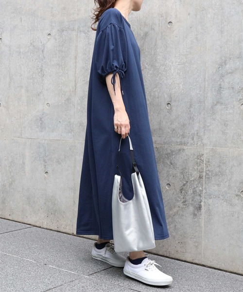 HONEYSUCKLE ROSE（ハニーサックルローズ）の「【HONEYSUCKLE ROSE】バルーンスリーブワンピース（ワンピース・レディース・レッド/ネイビー/ブラック・M/L）」の8枚目の写真