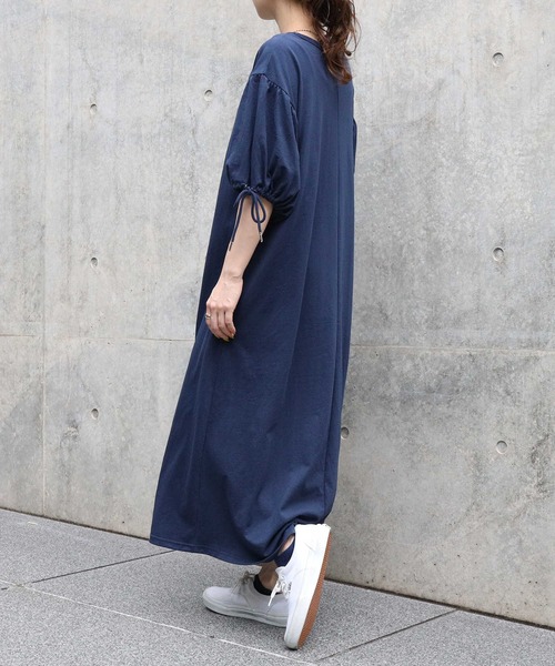 HONEYSUCKLE ROSE（ハニーサックルローズ）の「【HONEYSUCKLE ROSE】バルーンスリーブワンピース（ワンピース・レディース・レッド/ネイビー/ブラック・M/L）」の9枚目の写真