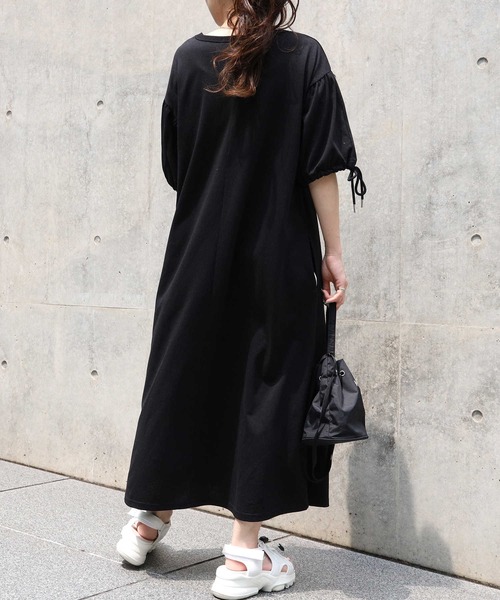 HONEYSUCKLE ROSE（ハニーサックルローズ）の「【HONEYSUCKLE ROSE】バルーンスリーブワンピース（ワンピース・レディース・レッド/ネイビー/ブラック・M/L）」の19枚目の写真