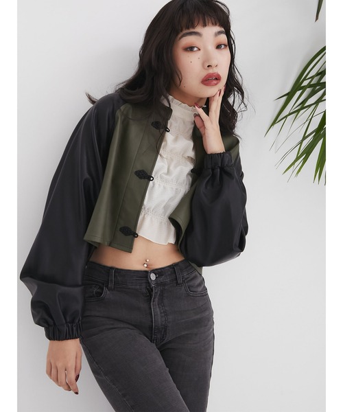 jouetie(ジュエティ)の「シャーリングクロップドブラウス(シャツ/ブラウス・レディース・ブラック/パープル/オフホワイト/イエロー・MEDIUM)」の6枚目の写真