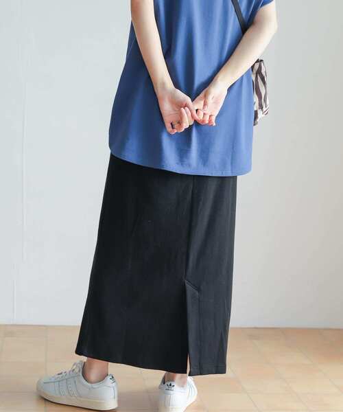 URBAN RESEARCH DOORS(アーバンリサーチドアーズ)の「リブカットストレートスカート(スカート・レディース・ブラック/モカ・MEDIUM)」の15枚目の写真