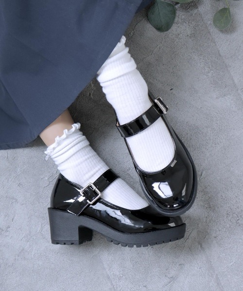 SOROTTO（ソロット）の「軽量厚底 メリージェーン ヒールパンプス◆（パンプス・キッズ・ブラウン/ブラック系その他/ブラック・23.0cm/24.0cm/21.0cm/22.0cm）」の2枚目の写真