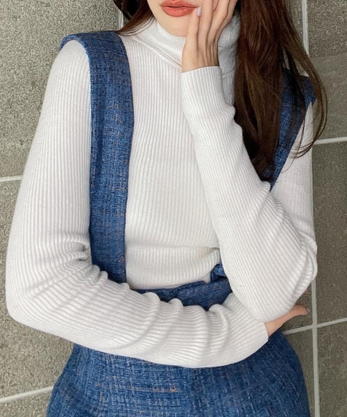 EIMY ISTOIRE（エイミーイストワール）の「タートルネックカラーリブニット（ニット/セーター・レディース・ホワイト/ブラック/ブラウン/ピンク/オレンジ/ブルー/ラベンダー/コーラルピンク/ベージュ/ロイヤルブルー・FREE）」の2枚目の写真