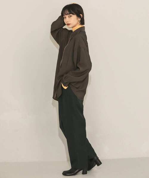 KBF(ケイビーエフ)の「illi ワンタックテーパードスラックス(その他パンツ・レディース・アイボリー/チャコールグレー/モカ・ONE)」の13枚目の写真