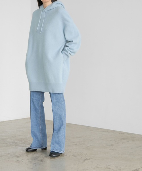 yuw（ユウ）の「リメイクフレアデニムパンツ　168168（デニムパンツ・レディース・ライトブルー/ブルー・MEDIUM/LARGE）」の10枚目の写真