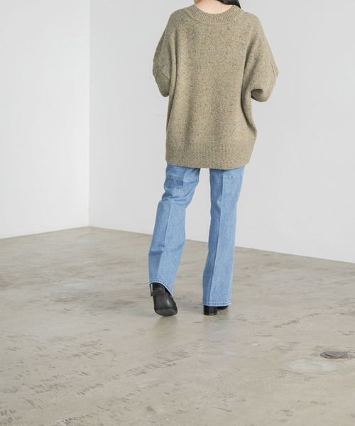 yuw（ユウ）の「リメイクフレアデニムパンツ　168168（デニムパンツ・レディース・ライトブルー/ブルー・MEDIUM/LARGE）」の13枚目の写真