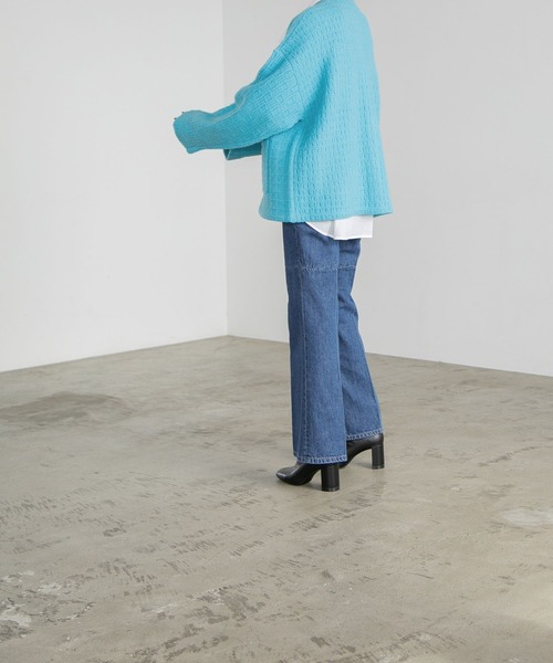 yuw（ユウ）の「リメイクフレアデニムパンツ　168168（デニムパンツ・レディース・ライトブルー/ブルー・MEDIUM/LARGE）」の19枚目の写真