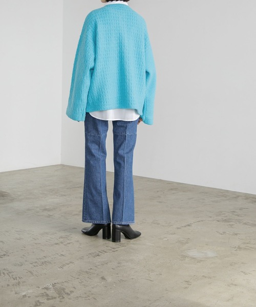 yuw（ユウ）の「リメイクフレアデニムパンツ　168168（デニムパンツ・レディース・ライトブルー/ブルー・MEDIUM/LARGE）」の20枚目の写真