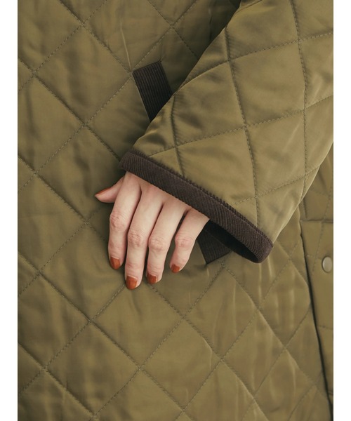 Green Parks（グリーンパークス）の「衿付きミドル丈キルトコート