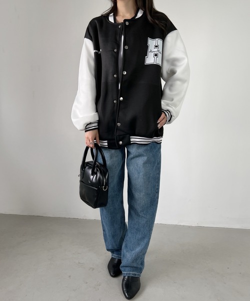 CLEA(クレア)の「ロゴプリントオーバーサイズスタジャン(スタジャン・レディース・ホワイト/ブルー・FREE)」の4枚目の写真