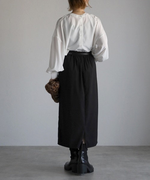 Yucca(ユッカ)の「ベルト付き3釦ナロウスカート(スカート・レディース・ダークグリーン/ブラック・MEDIUM/LARGE)」の12枚目の写真