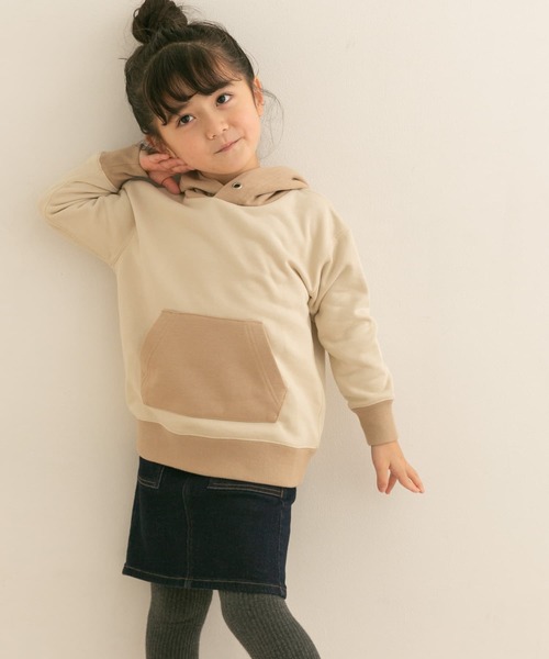 URBAN RESEARCH DOORS(アーバンリサーチドアーズ)の「配色裏毛ビッグフーディ(KIDS)(スウェット・キッズ・ベージュ/グレー・105/120/135)」の2枚目の写真