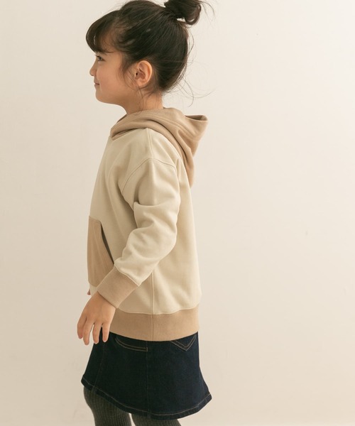 URBAN RESEARCH DOORS(アーバンリサーチドアーズ)の「配色裏毛ビッグフーディ(KIDS)(スウェット・キッズ・ベージュ/グレー・105/120/135)」の5枚目の写真
