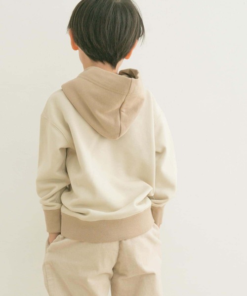 URBAN RESEARCH DOORS(アーバンリサーチドアーズ)の「配色裏毛ビッグフーディ(KIDS)(スウェット・キッズ・ベージュ/グレー・105/120/135)」の7枚目の写真
