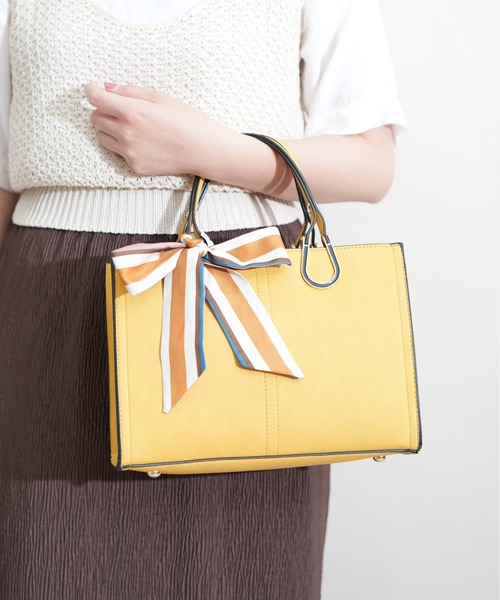 Qu'est-ce Que Le “Design”?(ケスクルデザイン)の「【Qu’est-ce Que Le “Design”?/ケスクルデザイン】 馬蹄金具 2wayトートバッグ(トートバッグ・レディース・ブラウン/キャメル/マスタード/ネイビー/ブルー/ブラック/ピンク系その他/グレイッシュベージュ/グレー/ホワイト/グリーン系その他/ダークブラウン/ワイン/カーキ・FREE)」の11枚目の写真