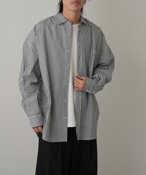 COLONY 2139（コロニートゥーワンスリーナイン）の「ブロードストライプBIGサイズレギュラーカラーシャツ（シャツ/ブラウス・メンズ・ホワイト/ブラック/ブルー・MEDIUM/LARGE/X-LARGE）」の16枚目の写真