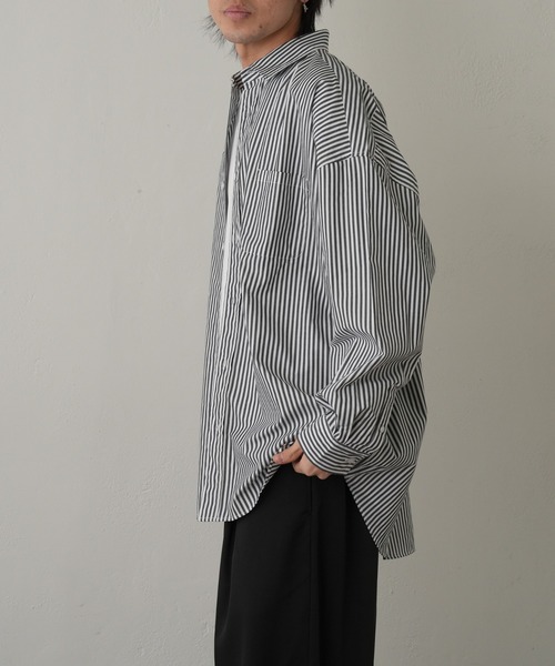 COLONY 2139（コロニートゥーワンスリーナイン）の「ブロードストライプBIGサイズレギュラーカラーシャツ（シャツ/ブラウス・メンズ・ホワイト/ブラック/ブルー・MEDIUM/LARGE/X-LARGE）」の19枚目の写真