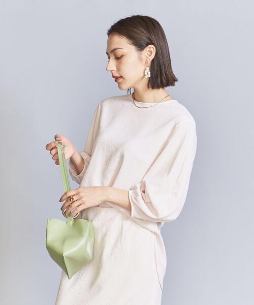 BEAUTY&YOUTH UNITED ARROWS(ビューティーアンドユースユナイテッドアローズ)の「楊柳 ラウンドヘム プルオーバー -ウォッシャブル-(Tシャツ/カットソー・レディース・ネイビー/ベージュ/オフホワイト・FREE)」の3枚目の写真