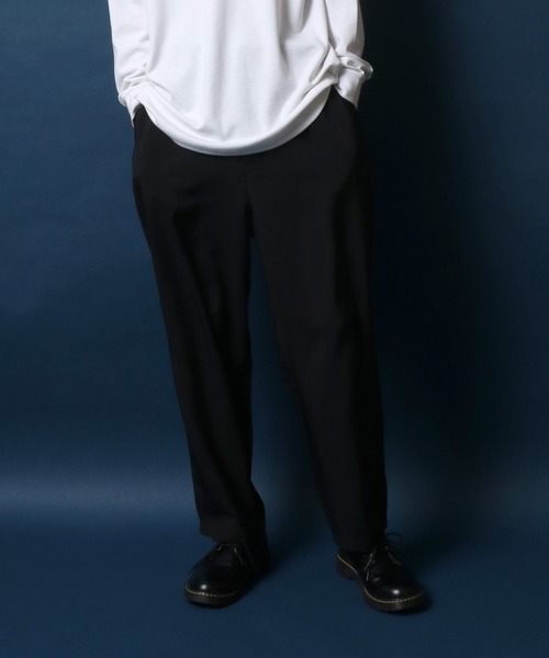 ANPAS(アンパス)の「Wide Tuck Tapered Pants/ワイドタックテーパードパンツ スラックス(スラックス・メンズ・ブラック/ベージュ/アイボリー/グレイッシュベージュ・M/L)」の3枚目の写真