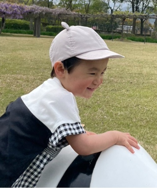 COMME CA ISM(コムサイズム)の「UVカット クマ耳キャップ(キャップ・キッズ・ベージュ/ネイビー・MEDIUM/LARGE)」の13枚目の写真