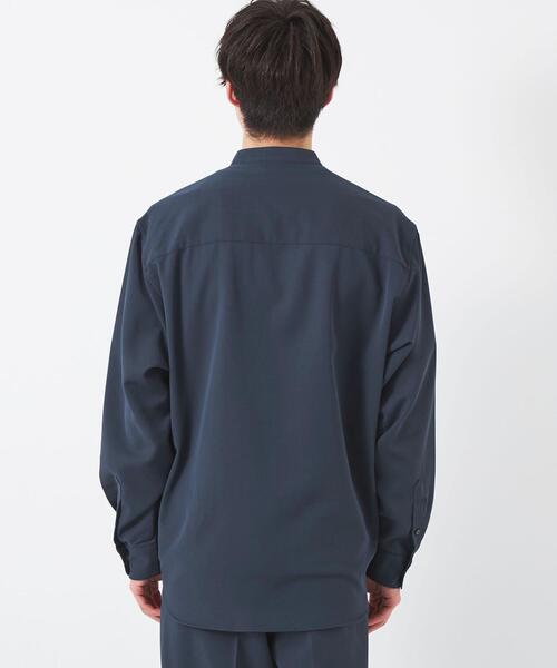 green label relaxing（グリーンレーベルリラクシング）の「クリスプツイル ジャストルーズ バンドカラー シャツ -ストレッチ・防シワ・接触冷感・吸水速乾-（シャツ/ブラウス・メンズ・ケリー/ネイビー・XL/L/M/S）」の6枚目の写真