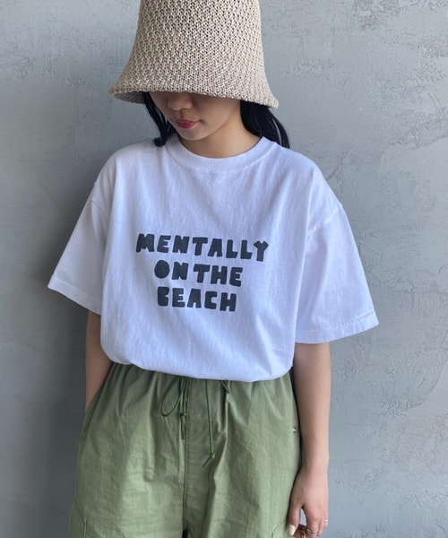 FUNG（ファング）の「[FUNG/ファング] ON THE BEACH カットオフプリントTシャツ（Tシャツ/カットソー・レディース・ホワイト/ダークグリーン・M）」の5枚目の写真