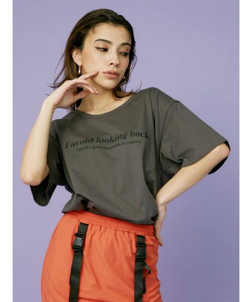 EVRIS(エヴリス)の「チョーカーデザインTシャツ(Tシャツ/カットソー・レディース・ブラック/オレンジ/ブルー・FREE)」の6枚目の写真