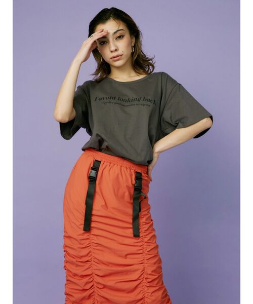 EVRIS(エヴリス)の「チョーカーデザインTシャツ(Tシャツ/カットソー・レディース・ブラック/オレンジ/ブルー・FREE)」の7枚目の写真