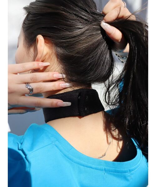 EVRIS(エヴリス)の「チョーカーデザインTシャツ(Tシャツ/カットソー・レディース・ブラック/オレンジ/ブルー・FREE)」の11枚目の写真