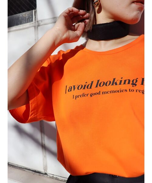 EVRIS(エヴリス)の「チョーカーデザインTシャツ(Tシャツ/カットソー・レディース・ブラック/オレンジ/ブルー・FREE)」の19枚目の写真