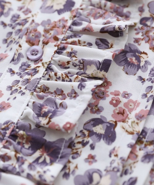 osharewalker（オシャレウォーカー）の「『花柄フレア袖ブラウス』（シャツ/ブラウス・レディース・オフホワイト/ブラック・1/2）」の20枚目の写真