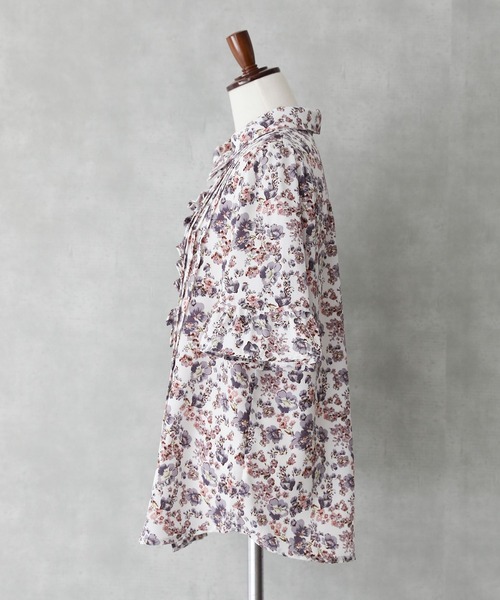 osharewalker（オシャレウォーカー）の「『花柄フレア袖ブラウス』（シャツ/ブラウス・レディース・オフホワイト/ブラック・1/2）」の22枚目の写真